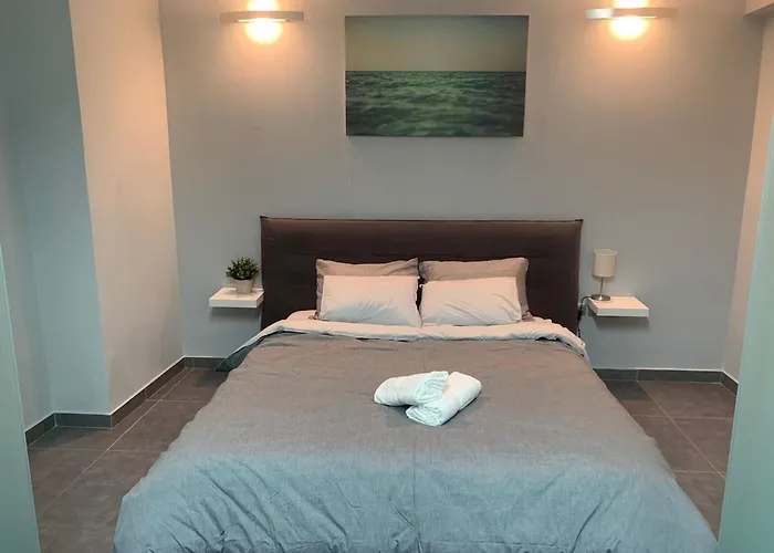 Academys Modern s By Urban Retreat